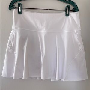Athleta Ace Tennis Skort, white, size Medium